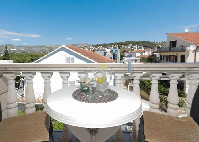 Apartments Lovric