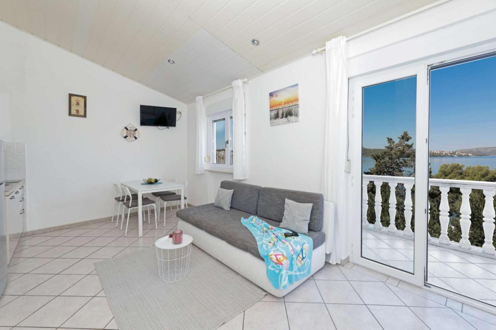 Lovric Apartment Trogir