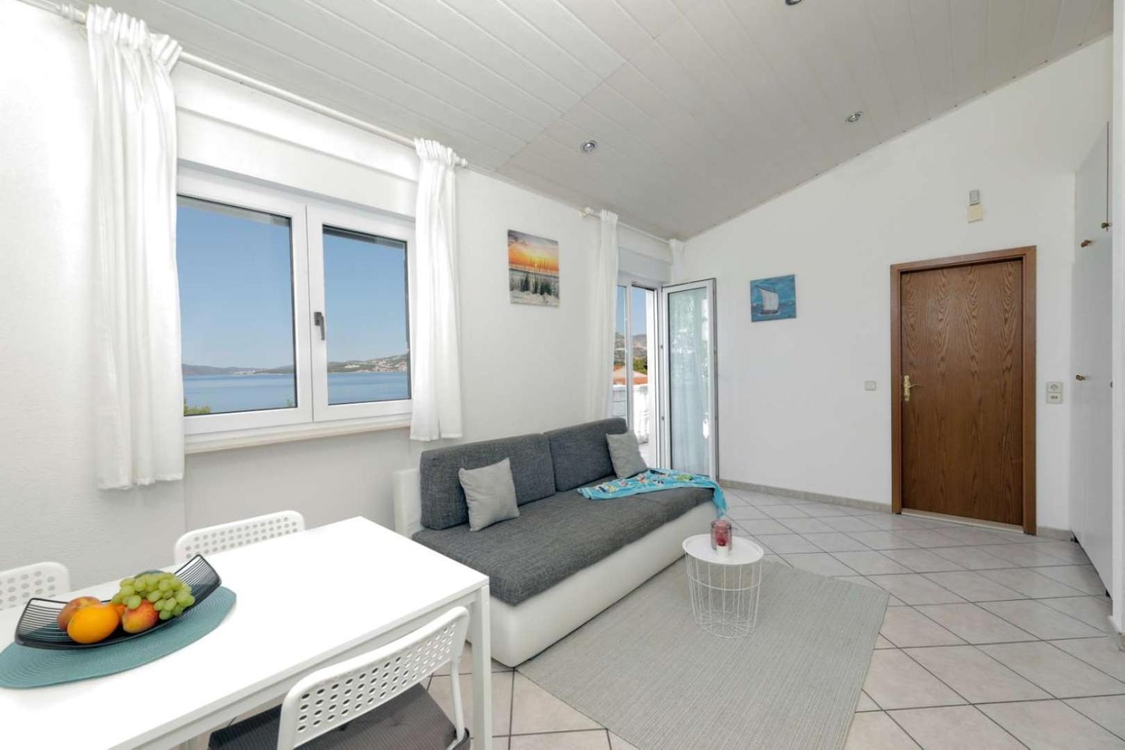 Lovric Apartment Trogir