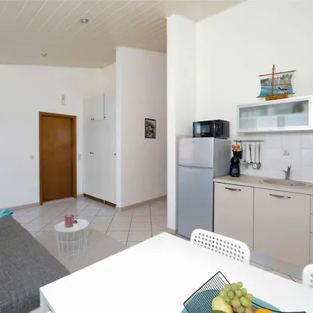 Apartments Lovric Trogir Exterior foto