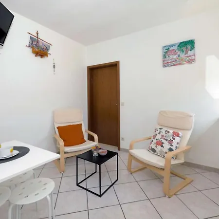 Apartments Lovric Trogir Exterior foto